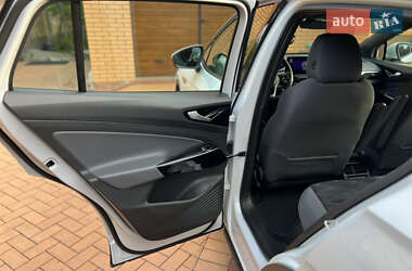 Внедорожник / Кроссовер Volkswagen ID.4 2021 в 