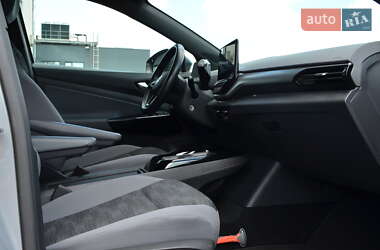 Внедорожник / Кроссовер Volkswagen ID.4 2021 в 