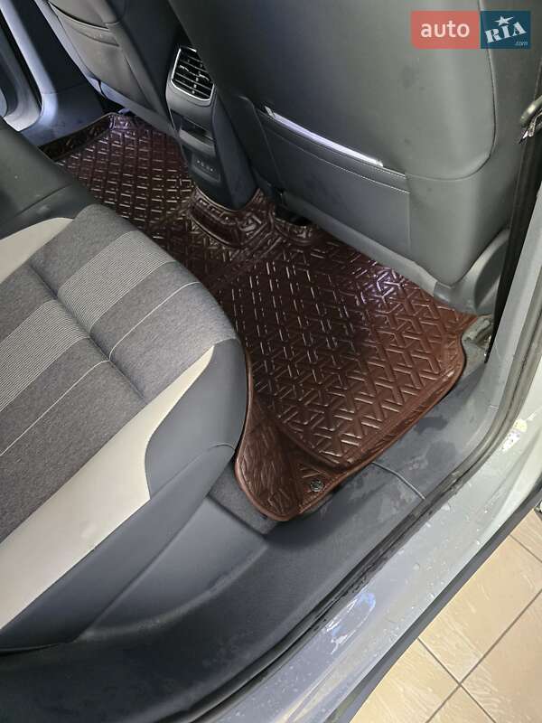 Внедорожник / Кроссовер Volkswagen ID.4 2021 в Днепре фото 4 Внедорожник / Кроссовер Volkswagen ID.4 2021 в Днепре