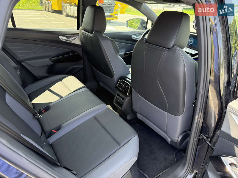 Внедорожник / Кроссовер Volkswagen ID.4 2023 в Киеве