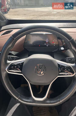 Внедорожник / Кроссовер Volkswagen ID.4 2021 в 