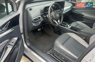 Позашляховик / Кросовер Volkswagen ID.4 2023 в 