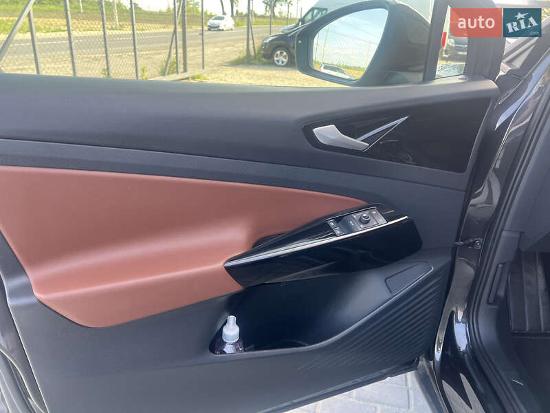 Позашляховик / Кросовер Volkswagen ID.4 2021 в Львові