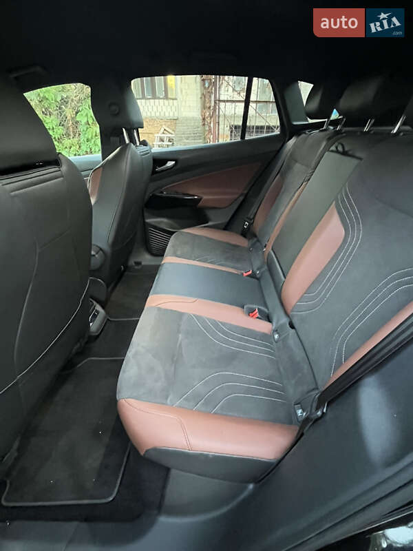 Позашляховик / Кросовер Volkswagen ID.4 2023 в Одесі