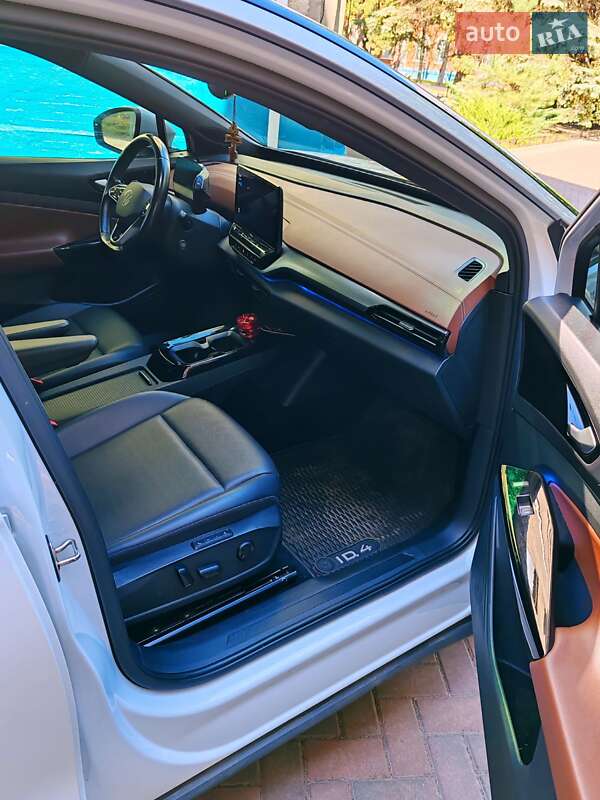 Внедорожник / Кроссовер Volkswagen ID.4 2021 в Сумах