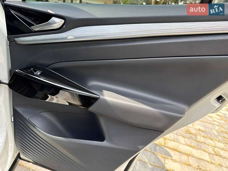 Внедорожник / Кроссовер Volkswagen ID.4 2022 в Ахтырке