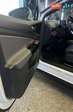 Внедорожник / Кроссовер Volkswagen ID.4 2023 в 