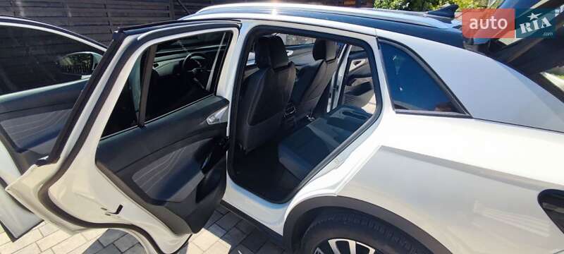 Внедорожник / Кроссовер Volkswagen ID.4 2023 в Ивано-Франковске