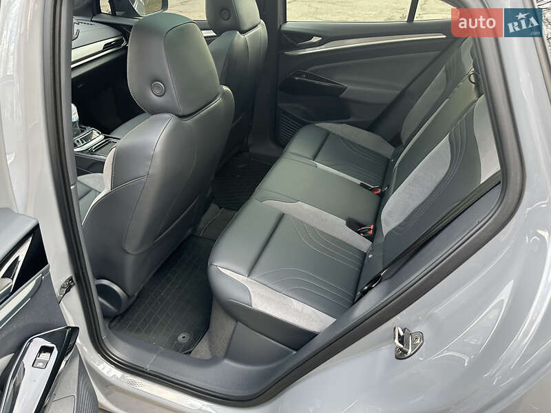 Внедорожник / Кроссовер Volkswagen ID.4 2023 в Кривом Роге