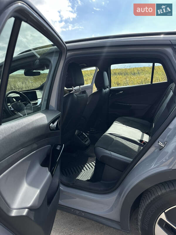 Внедорожник / Кроссовер Volkswagen ID.4 2023 в Львове