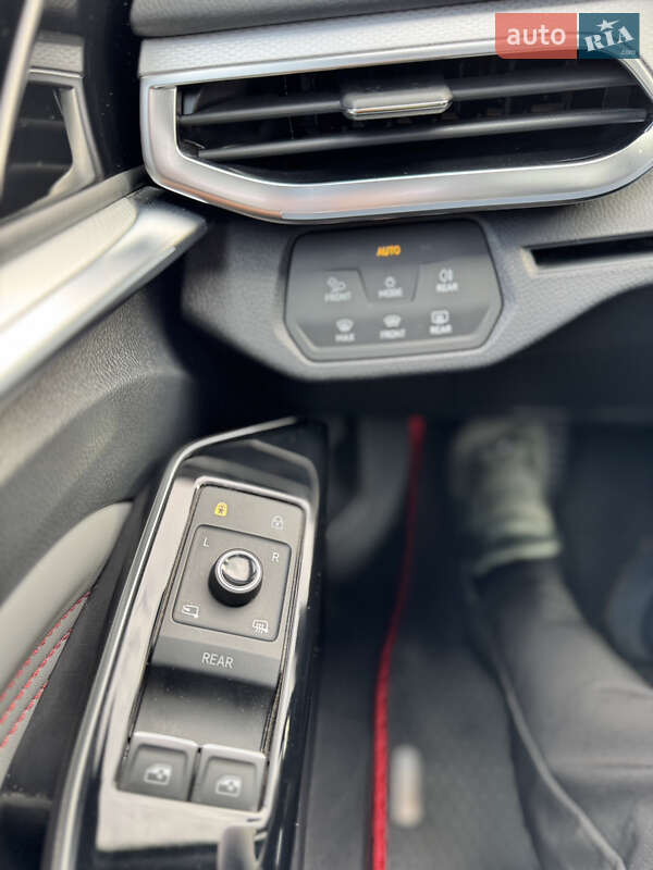 Внедорожник / Кроссовер Volkswagen ID.4 2023 в Львове