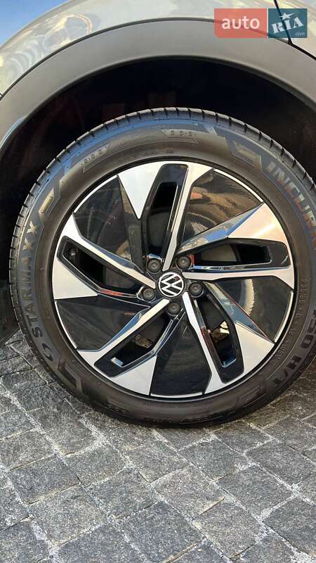 Внедорожник / Кроссовер Volkswagen ID.4 2021 в Днепре