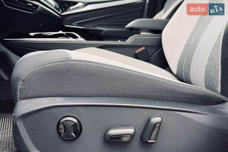 Внедорожник / Кроссовер Volkswagen ID.4 2022 в Одессе