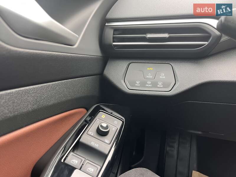 Внедорожник / Кроссовер Volkswagen ID.4 2021 в Луцке