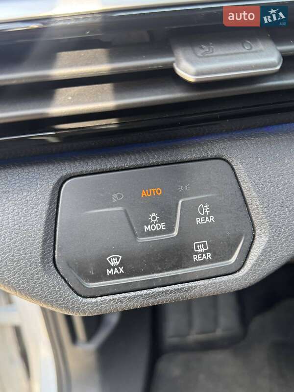 Внедорожник / Кроссовер Volkswagen ID.4 2022 в Львове фото 15 Внедорожник / Кроссовер Volkswagen ID.4 2022 в Львове