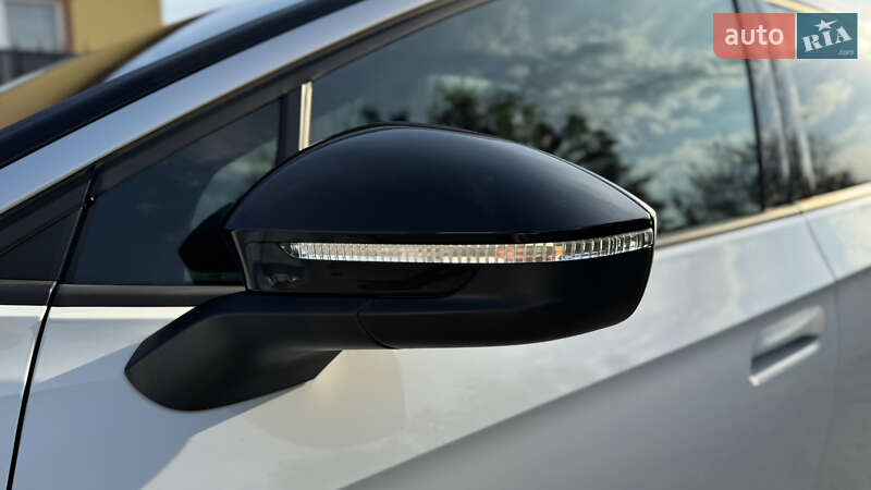 Внедорожник / Кроссовер Volkswagen ID.4 2021 в Ужгороде