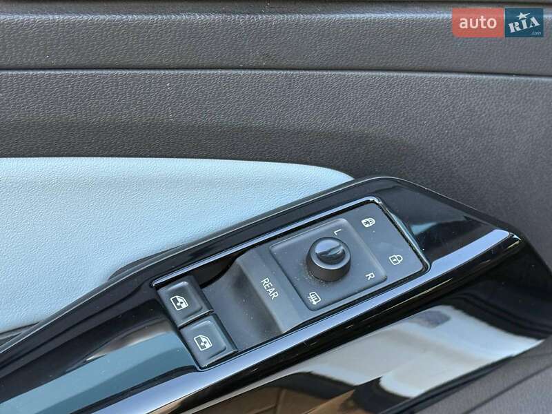 Позашляховик / Кросовер Volkswagen ID.4 2022 в Одесі фото 11 Позашляховик / Кросовер Volkswagen ID.4 2022 в Одесі
