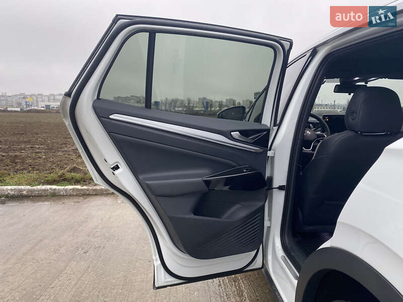 Внедорожник / Кроссовер Volkswagen ID.4 2022 в Киеве