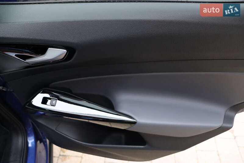 Внедорожник / Кроссовер Volkswagen ID.4 2022 в Львове