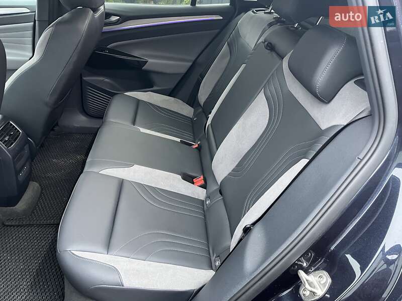 Внедорожник / Кроссовер Volkswagen ID.4 2023 в Киеве