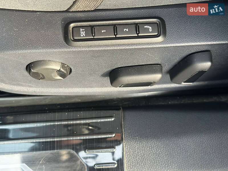 Внедорожник / Кроссовер Volkswagen ID.4 2023 в Одессе фото 28 Внедорожник / Кроссовер Volkswagen ID.4 2023 в Одессе