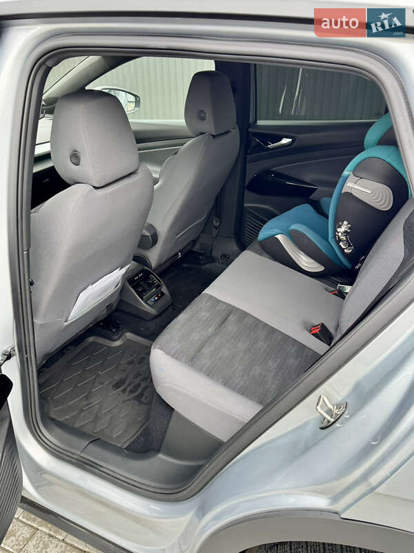 Внедорожник / Кроссовер Volkswagen ID.4 2023 в Хусте