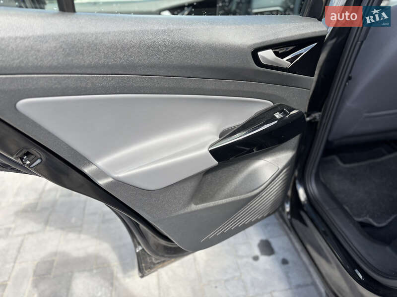 Позашляховик / Кросовер Volkswagen ID.4 2023 в Івано-Франківську