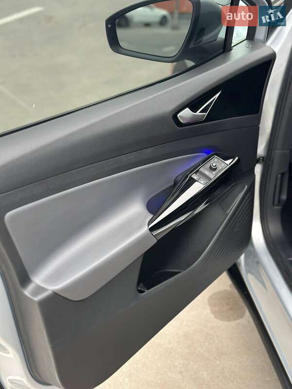 Внедорожник / Кроссовер Volkswagen ID.4 2021 в Киеве фото 14 Внедорожник / Кроссовер Volkswagen ID.4 2021 в Киеве