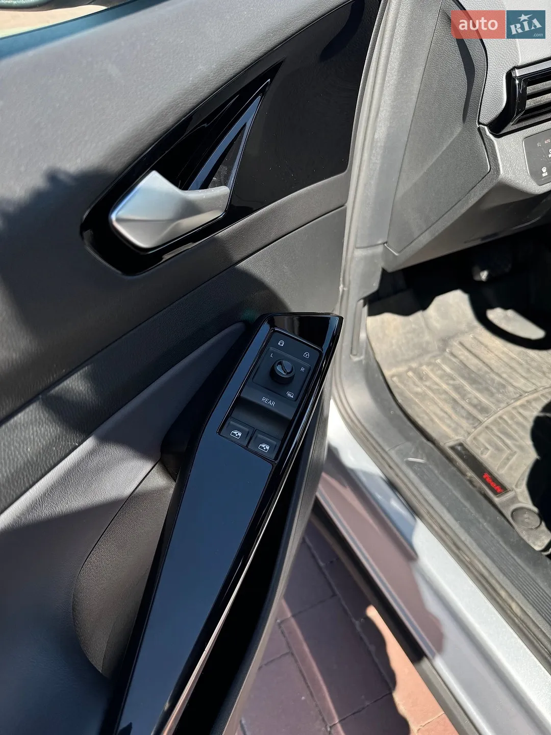 2021 Volkswagen ID.4 - мініатюра 17