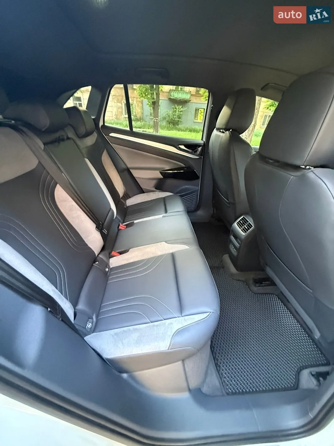 2023 Volkswagen ID.4 - мініатюра 8