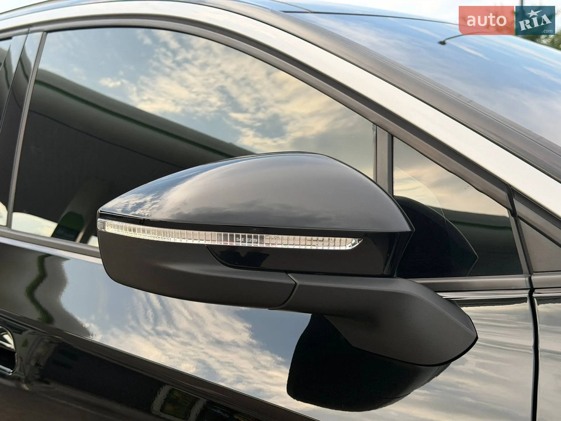 2021 Volkswagen ID.4 - мініатюра 8