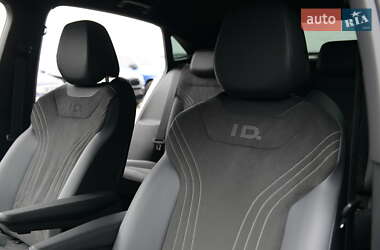 Позашляховик / Кросовер Volkswagen ID.5 2023 в 