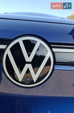 Внедорожник / Кроссовер Volkswagen ID.5 2023 в 