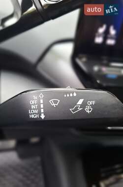 Внедорожник / Кроссовер Volkswagen ID.5 2023 в 