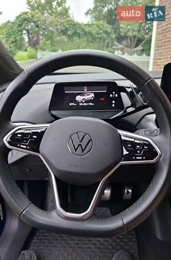Внедорожник / Кроссовер Volkswagen ID.5 2023 в 