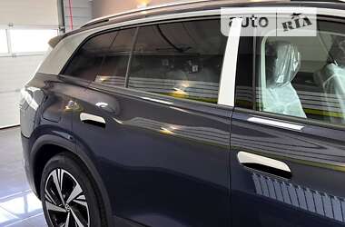 Позашляховик / Кросовер Volkswagen ID.6 Crozz 2022 в 