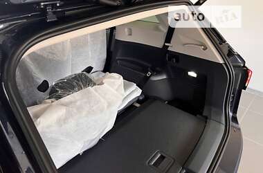 Позашляховик / Кросовер Volkswagen ID.6 Crozz 2022 в 