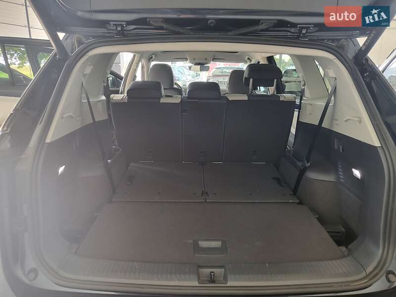 Позашляховик / Кросовер Volkswagen ID.6 Crozz 2021 в Києві