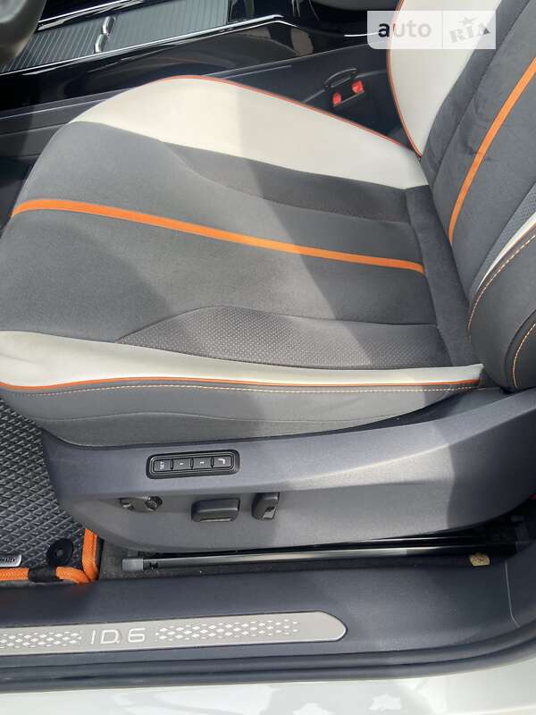 Внедорожник / Кроссовер Volkswagen ID.6 Crozz 2022 в Харькове