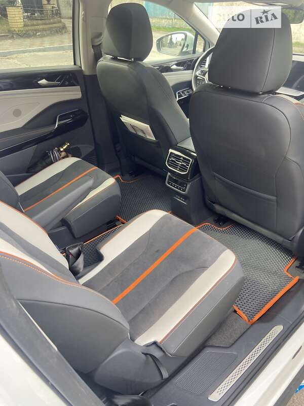 Внедорожник / Кроссовер Volkswagen ID.6 Crozz 2022 в Харькове