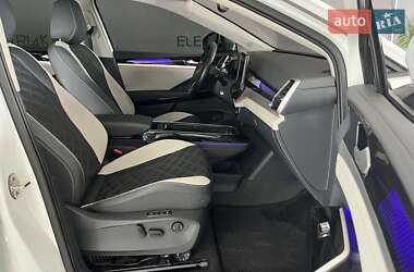 Внедорожник / Кроссовер Volkswagen ID.6 Crozz 2022 в 