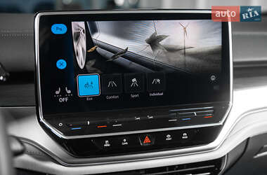 Позашляховик / Кросовер Volkswagen ID.6 Crozz 2021 в 