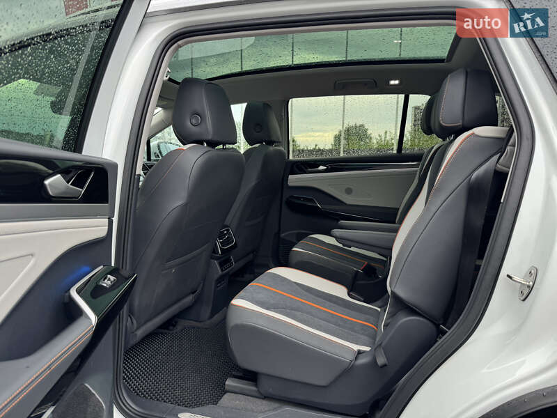 Позашляховик / Кросовер Volkswagen ID.6 Crozz 2022 в Києві