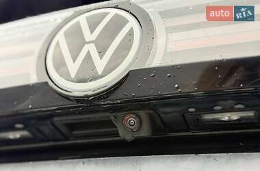 Внедорожник / Кроссовер Volkswagen ID.6 Crozz 2021 в 