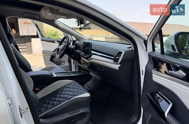 Внедорожник / Кроссовер Volkswagen ID.6 Crozz 2023 в 