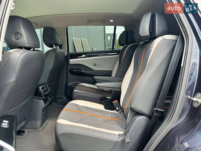 Позашляховик / Кросовер Volkswagen ID.6 Crozz 2022 в Києві