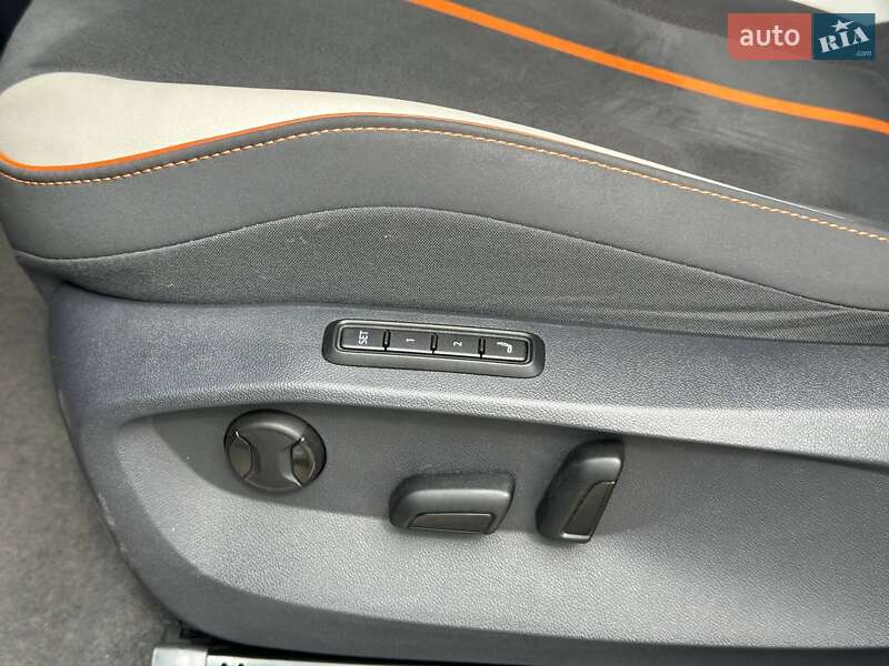 Позашляховик / Кросовер Volkswagen ID.6 Crozz 2022 в Києві