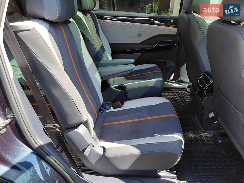 Позашляховик / Кросовер Volkswagen ID.6 Crozz 2022 в Івано-Франківську