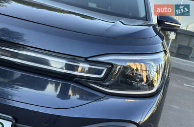 Внедорожник / Кроссовер Volkswagen ID.6 Crozz 2021 в 
