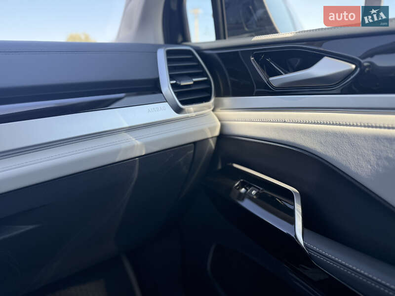 Позашляховик / Кросовер Volkswagen ID.6 Crozz 2023 в Києві